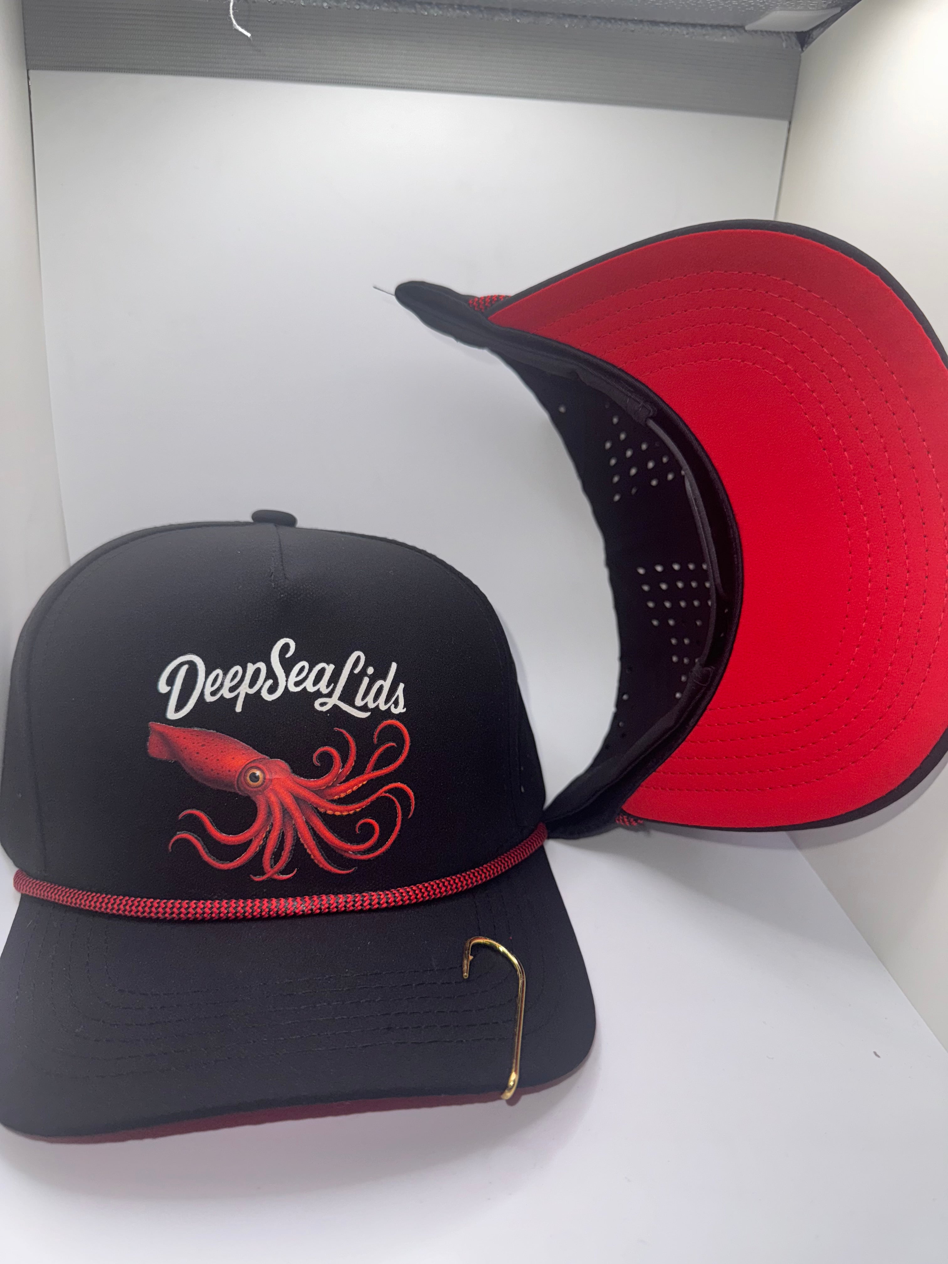DeepSeaLids Rope Black w/ Red under lid (Squid) 🦑