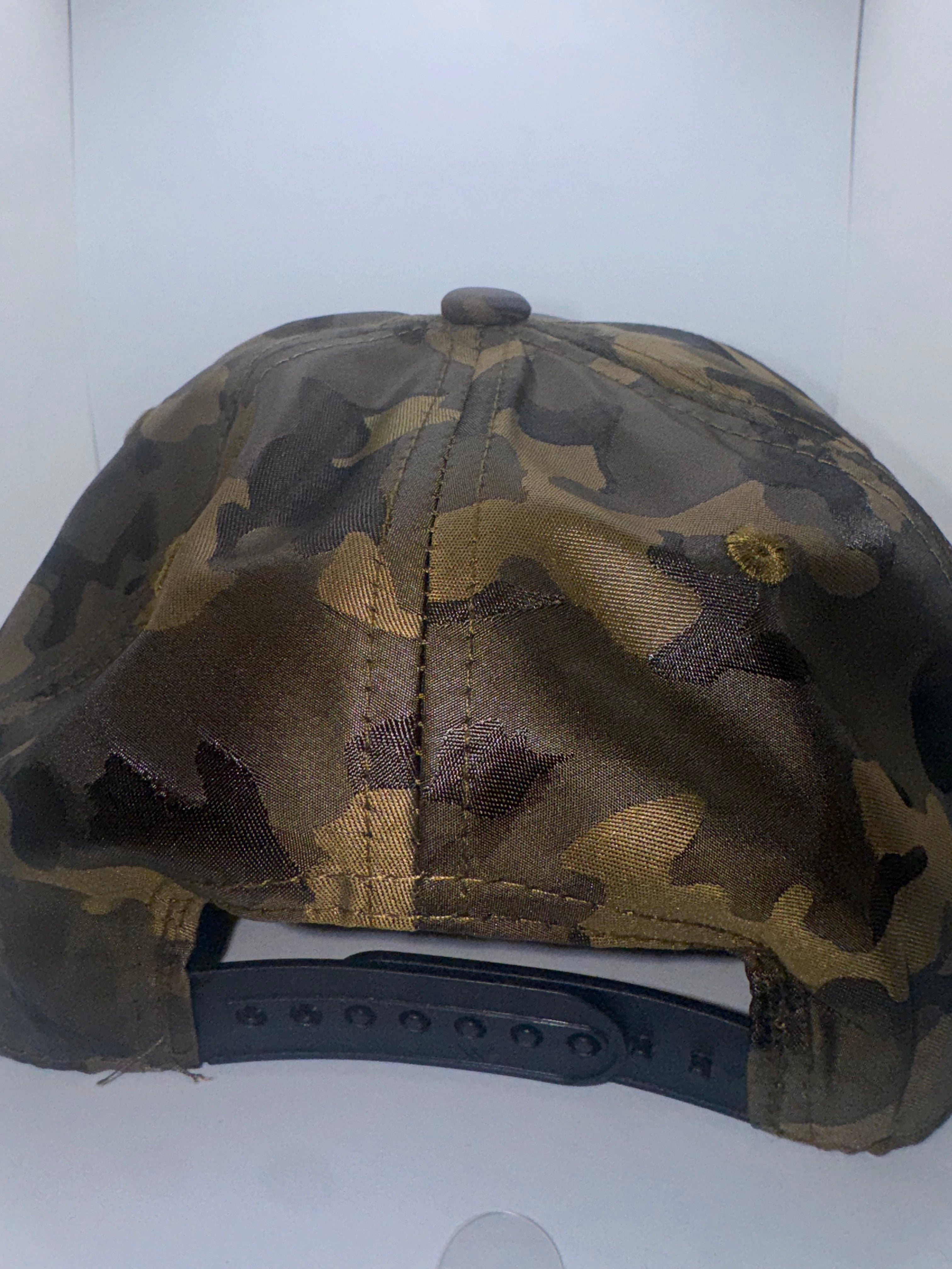 Camo / Black Suede Lid (Yellow Tail)